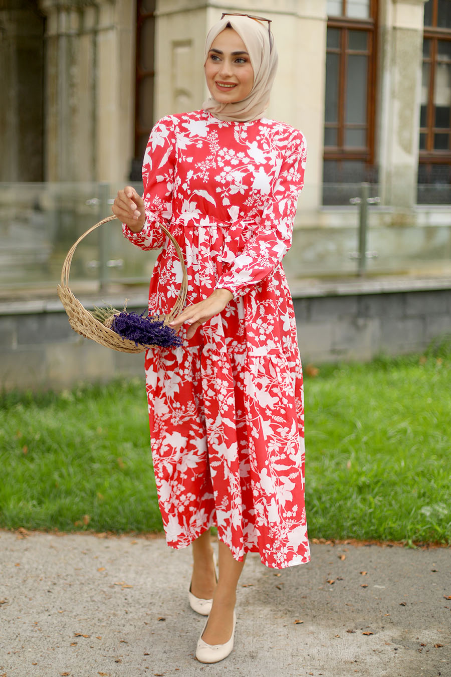 FLOWER PATTERNED RED DRESS